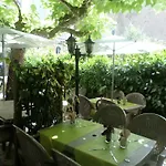 아파트호텔 Les Tilleuls 2*