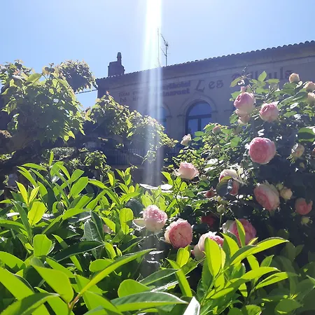 Aparthotel Les Tilleuls Saint-Macaire