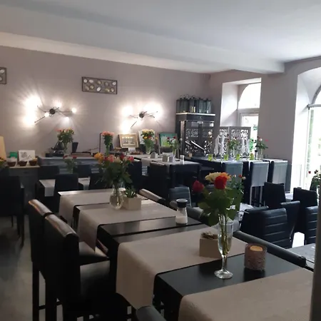 Les Tilleuls Apartmanhotel Saint-Macaire