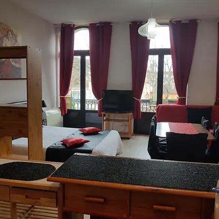 Les Tilleuls Aparthotel 2*